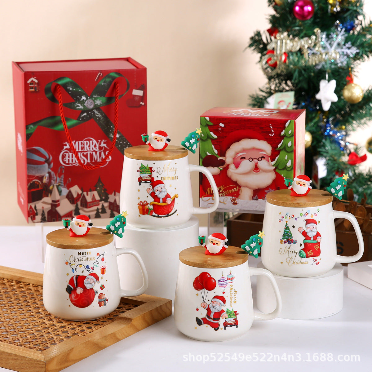 Creative Christmas Holiday Mug Cartoon Gift with Lid and Spoon, Souvenir Mug, Cross-border Santa Claus Ceramic Mug