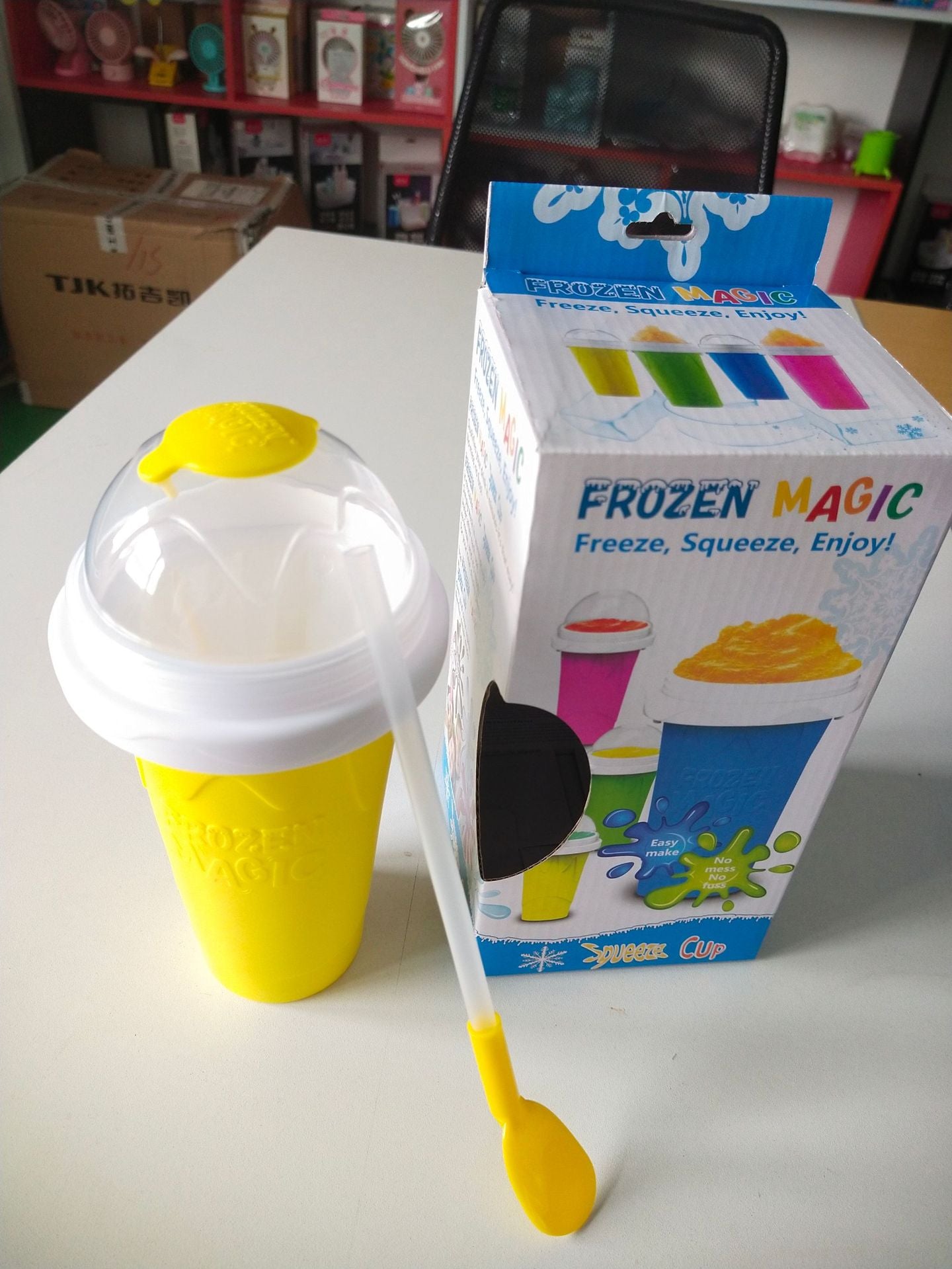 Slushy Maker Cup DIY Smoothie Cup Pinch Cup TIK TOK Frozen Magic Squeeze Cup Cross-border Hot Sale